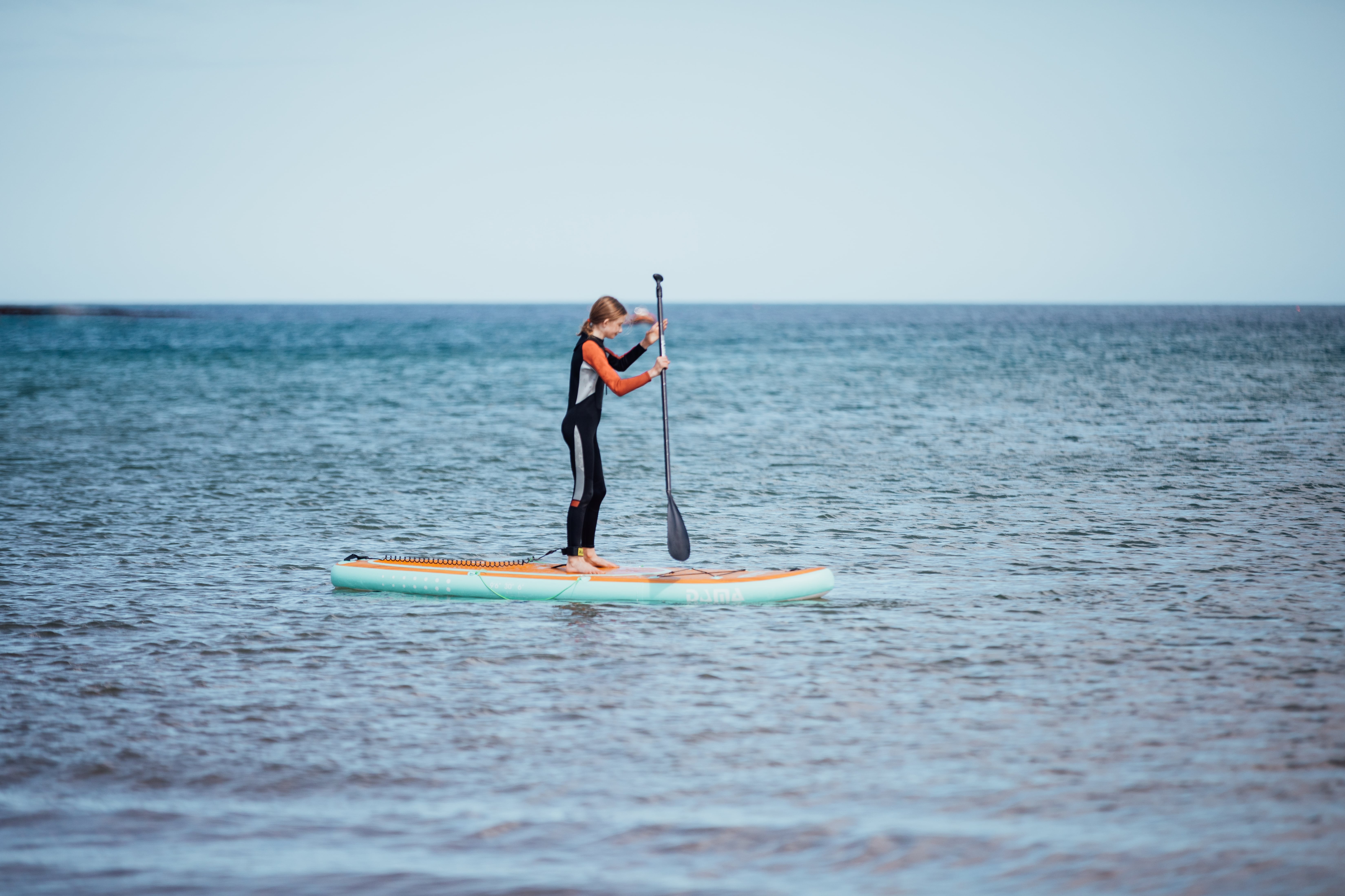 How to paddle board